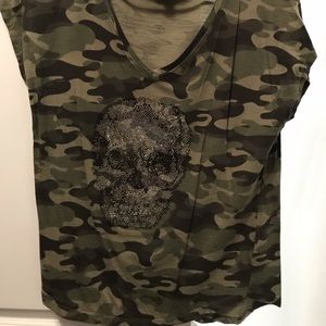 Rock Republic size small T-shirt